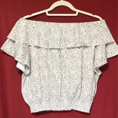 未使用！GU 花柄オフショルダー半袖トップス ２ウェイ