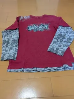 メンズジュニア　赤 長袖カットソー