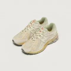 AURALEE × New Balance 1906R 