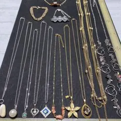 2025年最新】アクセサリー ジャンク まとめの人気アイテム - メルカリ