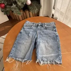 デニムブルー フリンジヘム ショートパンツ