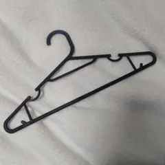 ニトリ 黒プラスチックハンガー 全18本セット