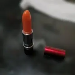 口紅 オレンジ系 レッドケースのサムネイル