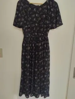 continuer de NICE CLAUP　花柄ワンピース