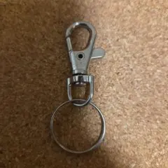 メタル製ロック付きキーホルダー