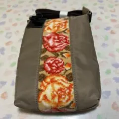 Item thumbnail for item 6c5b6a6c-0b3b-421d-981c-3722d413b8b1