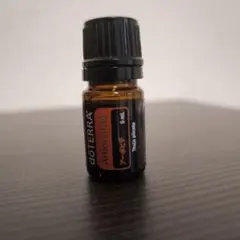 doTERRA エッセンシャルオイル メリッサ 5ml 新品未使用 - メルカリ