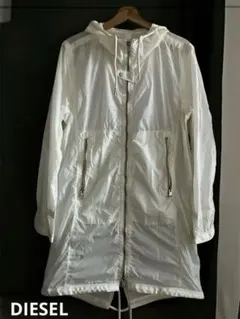 DIESEL フード付き 軽量オフホワイト　ナイロンパーカー　XS