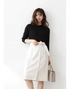 サイドリボン巻き風タイトスカート