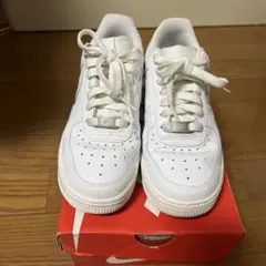 NIKE AIR FORCE 1 size23