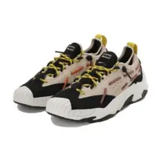 puma × emmi　スニーカーのサムネイル