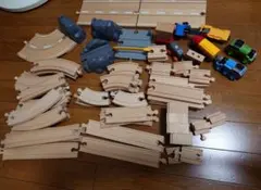BRIO ブリオ　鉄道玩具セット 木製レール 車両多数　まとめ売り