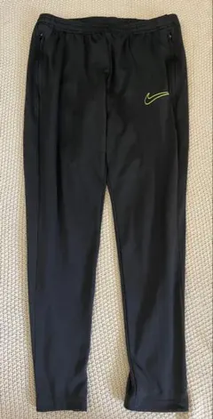 トレーニングパンツ nike