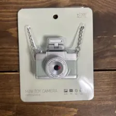 スリコ ミニトイカメラ グリーン　新品未使用　3COINS スリーコインズ