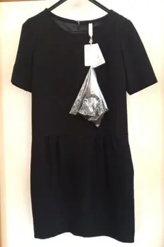 新品未使用 UNTITLED ブラックワンピース