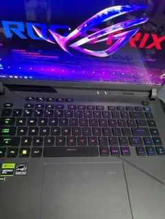 【ほぼ新品・海外版】ASUS ROG Strix G16 (G614JVR)