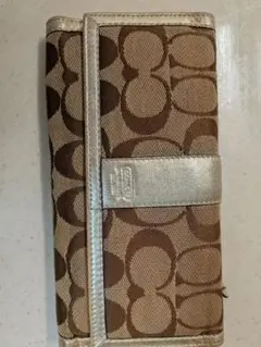 COACH シグネチャー 二つ折り財布 ゴールドのサムネイル