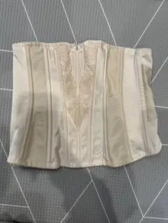 ブライダルコルセット　フォーシスアンドカンパニー