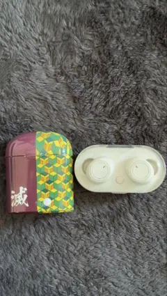 ワイヤレスイヤホン