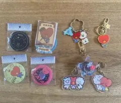 BT21 まとめうり 缶バッジ＆キーホルダー9点