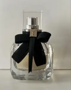 YSL イヴ・サンローラン　モンパリ　パルファム　香水