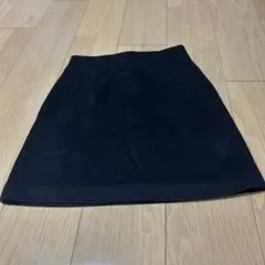 黒 タイトスカート