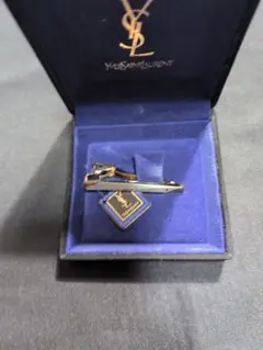Yves Saint Laurent ネクタイピンとカフリンクスと時計セット 楽天市場】【中古】 2点セット 超美品 イヴサンローラン YVES