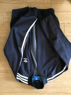adidas originals ジャージ 上