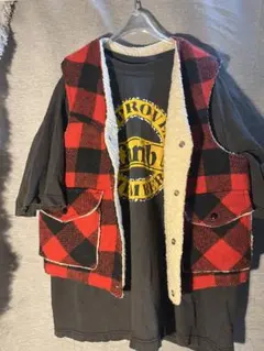 豪華2点セット90sヴィンテージコーデ USA製ボアベスト × XLロゴTシャツ