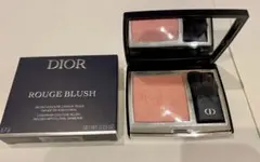美品　ディオールスキンルージュブラッシュ　チークカラー212
