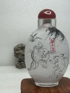 内絵鼻煙壺 鳥獣戯画図 手描き ガラス製 飾り物 中国伝統工芸