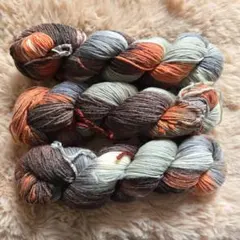 メリノウール100%　毛糸　300g　編み物　茶色　グレー　グラデーション