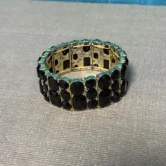 【PLST購入？】ワイドバングル ゴールド×ブラック ビジュー ブレスレットのサムネイル