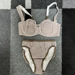 【新品】ピーカン　ブラジャー　ショーツ　ギンガムチェック　茶色　ブラウン　C75
