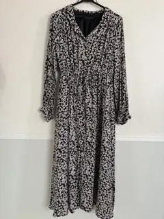 ナイスクラップ　花柄ロングワンピース