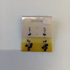 ピアス 黒