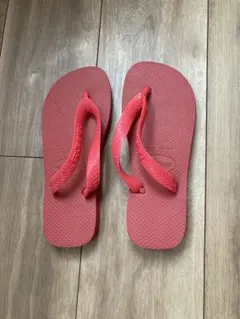 新品Havaianas ビーチサンダル レッド 33-34のサムネイル