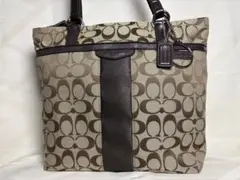 COACH コーチ シグネチャー トートバッグ ブラウン チャーム付き