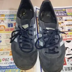 adidas SPEZIAL ネイビー スエード スニーカーのサムネイル