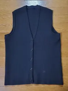 Item thumbnail for item 6f9c8cdb-5dd9-46e3-82fe-bdbcaa100400