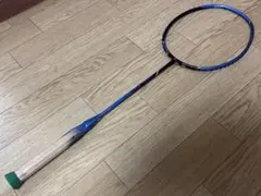 【廃盤品】YONEX VOLTRIC FB バドミントンラケットのサムネイル