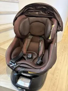 Combi チャイルドシート ブラウン