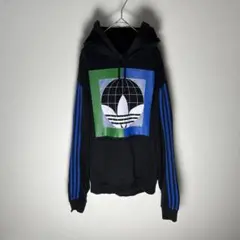 アディダス グラフィックパーカー トレフォイルロゴ スリーストライプ L