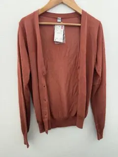 新品　UNIQLO ライトVネックカーディガン 長袖 オレンジ Sサイズのサムネイル