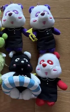 AAA え〜パンダ　キャラクター　ぬいぐるみ　キーホルダー　4点