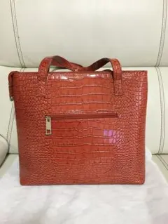 クロコ調のバッグ