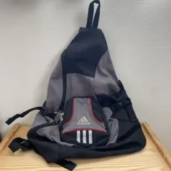 adidasワンショルダーバッグ 斜め グレー テック　Y2K 00s サイバー