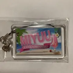 MIYUUアクリルキーホルダー