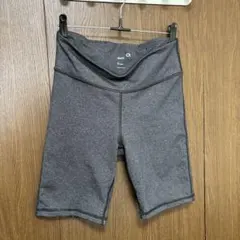 GapFit ショートパンツ グレー Sサイズのサムネイル