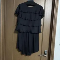 東京ソワール　13号 ブラック フリル 半袖ワンピース